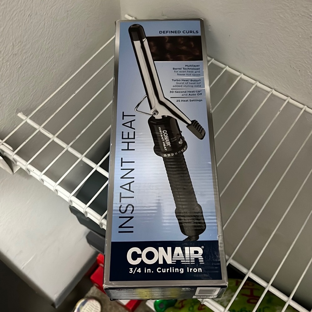 New in box instant heat conair 3/4 curling iron